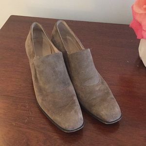 Vintage Salvatore Ferragamo heeled booties